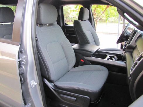 Used 2021 RAM 1500 Big Horn image 21