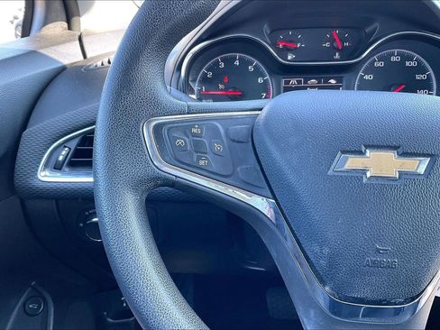Used 2019 Chevrolet Cruze LS image 11