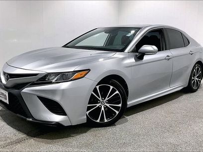 Used 2019 Toyota Camry SE w/ Convenience Package