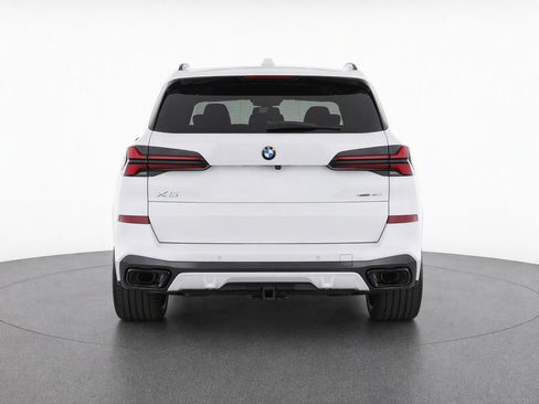 Used 2024 BMW X5 xDrive40i w/ M Sport Package AWD/4WD image 7