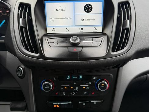Used 2019 Ford Escape SE w/ Ford Safe & Smart Package AWD/4WD image 28