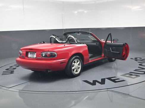 Used 1990 MAZDA MX-5 Miata RWD image 25