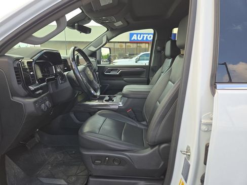 Used 2024 Chevrolet Silverado 3500 LTZ w/ LTZ Plus Package AWD/4WD image 17