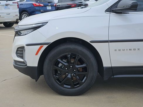 Used 2022 Chevrolet Equinox LT FWD image 14