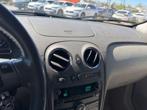 Used 2009 Chevrolet HHR LT w/ LT Preferred Equipment Group image 7