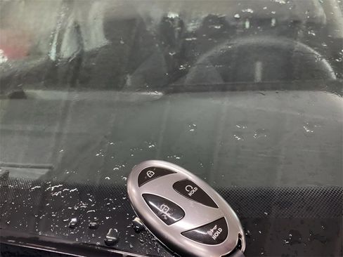 Used 2025 Hyundai Sonata SE image 32