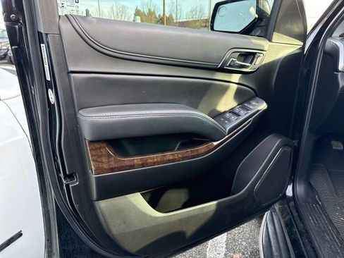 Used 2019 Chevrolet Tahoe LS image 17