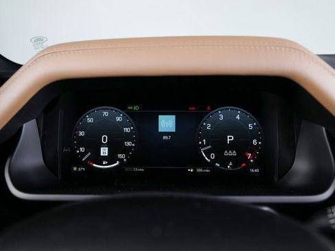 New 2026 Land Rover Defender 110 X-Dynamic SE image 18