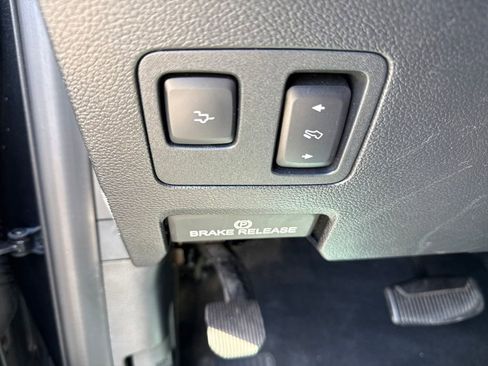 Used 2020 Ford F250 Platinum w/ FX4 Off-Road Package image 28