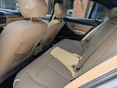 Used 2017 BMW 330i xDrive Sedan AWD/4WD image 15
