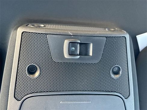 Used 2015 Ford F150 Lariat image 40