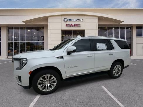 Used 2021 GMC Yukon SLT w/ SLT Premium Package RWD image 7