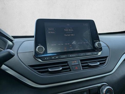 Used 2022 Nissan Altima 2.5 SV image 12