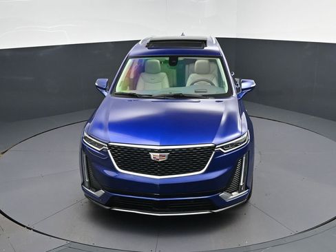 Used 2023 Cadillac XT6 Premium Luxury w/ Technology Package image 36