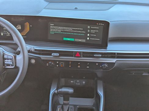 Certified 2025 Kia Sorento LX image 14