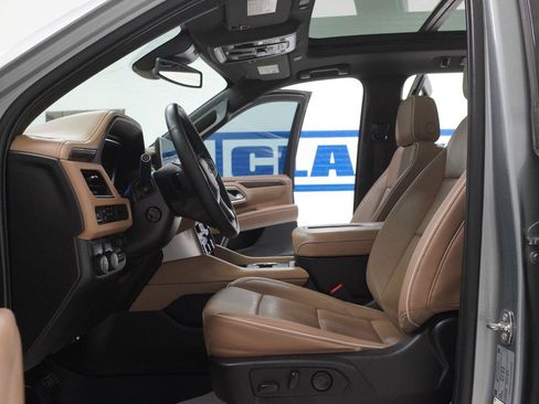Used 2023 Chevrolet Tahoe Premier w/ Texas Edition RWD image 5