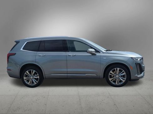 Used 2023 Cadillac XT6 Premium Luxury w/ Technology Package AWD/4WD image 7