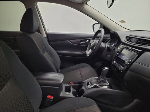 Used 2018 Nissan Rogue SV FWD image 21