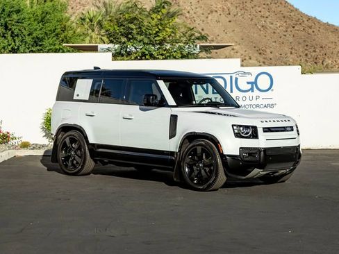 Used 2023 Land Rover Defender 110 V8 AWD/4WD image 4