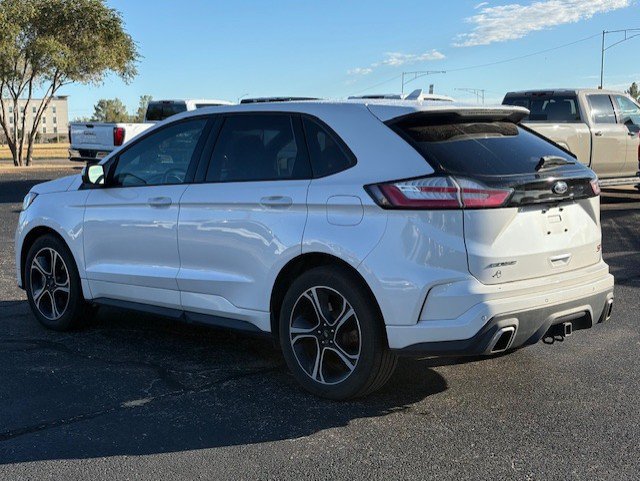 Used 2019 Ford Edge ST w/ Convenience Package AWD/4WD image 4