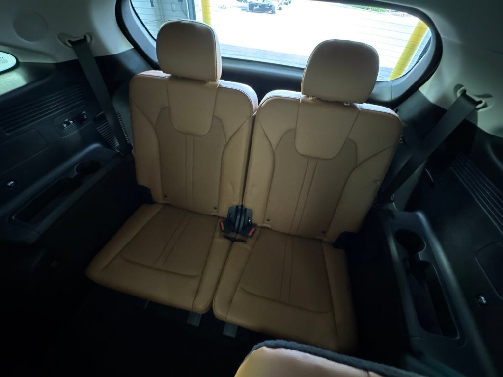 Used 2023 Kia Sorento SX Prestige AWD/4WD image 37