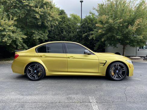 Used 2017 BMW M3 RWD image 10