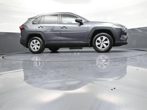 Used 2021 Toyota RAV4 LE AWD/4WD image 28