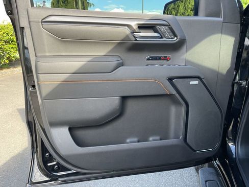 New 2026 GMC Sierra 1500 AT4 w/ AT4 Premium Package AWD/4WD image 23