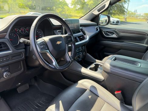 Used 2021 Chevrolet Tahoe LT w/ Luxury Package RWD image 7