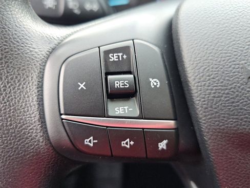 Used 2020 Ford Escape SE image 17