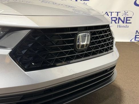 Certified 2025 Honda Accord SE image 20