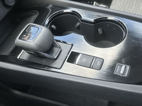 Used 2023 Nissan Rogue SV FWD image 28