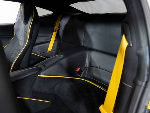 Used 2024 Ferrari Roma image 37