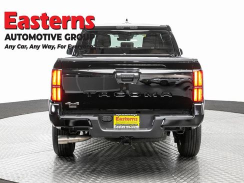 Used 2026 Toyota Tacoma SR5 AWD/4WD image 6