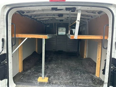 Used 2017 Nissan NV 2500 SV w/ Technology Package RWD image 19