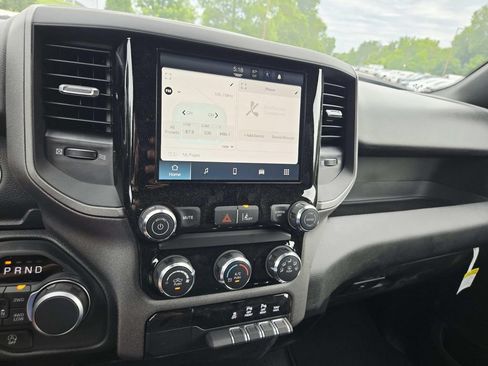 New 2026 RAM 1500 Express AWD/4WD image 22
