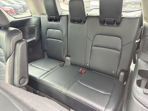 Used 2023 Nissan Pathfinder Platinum AWD/4WD image 24