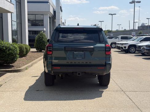 Used 2025 Toyota 4Runner TRD Off-Road Premium w/ Tow Technology Package AWD/4WD image 6