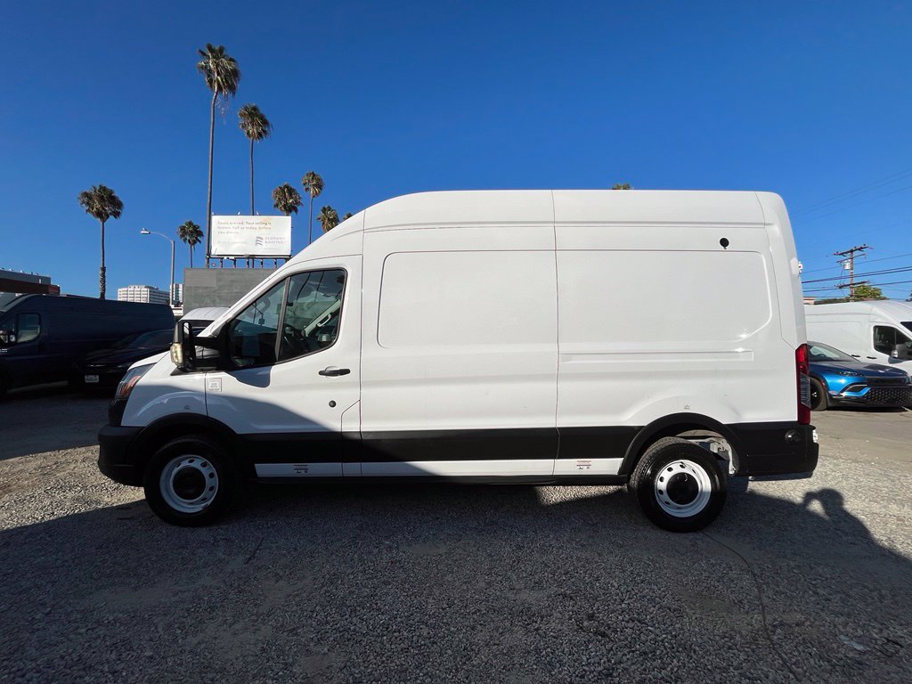 Used 2022 Ford E-Transit 148 High Roof w/ Load Area Protection Package RWD image 10