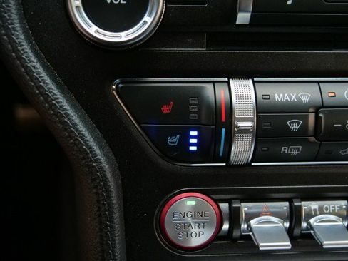 Used 2018 Ford Mustang GT Premium RWD image 17