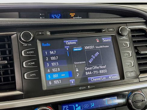 Used 2015 Toyota Highlander XLE image 21