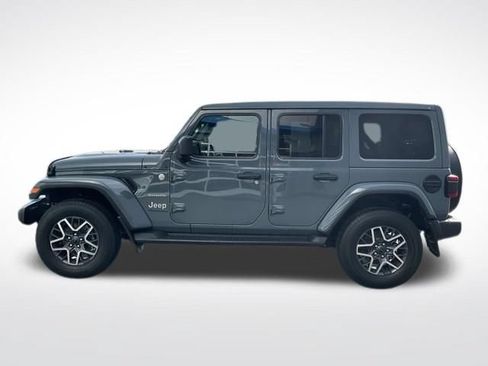 Used 2024 Jeep Wrangler Unlimited Sahara w/ Safety Group AWD/4WD image 12