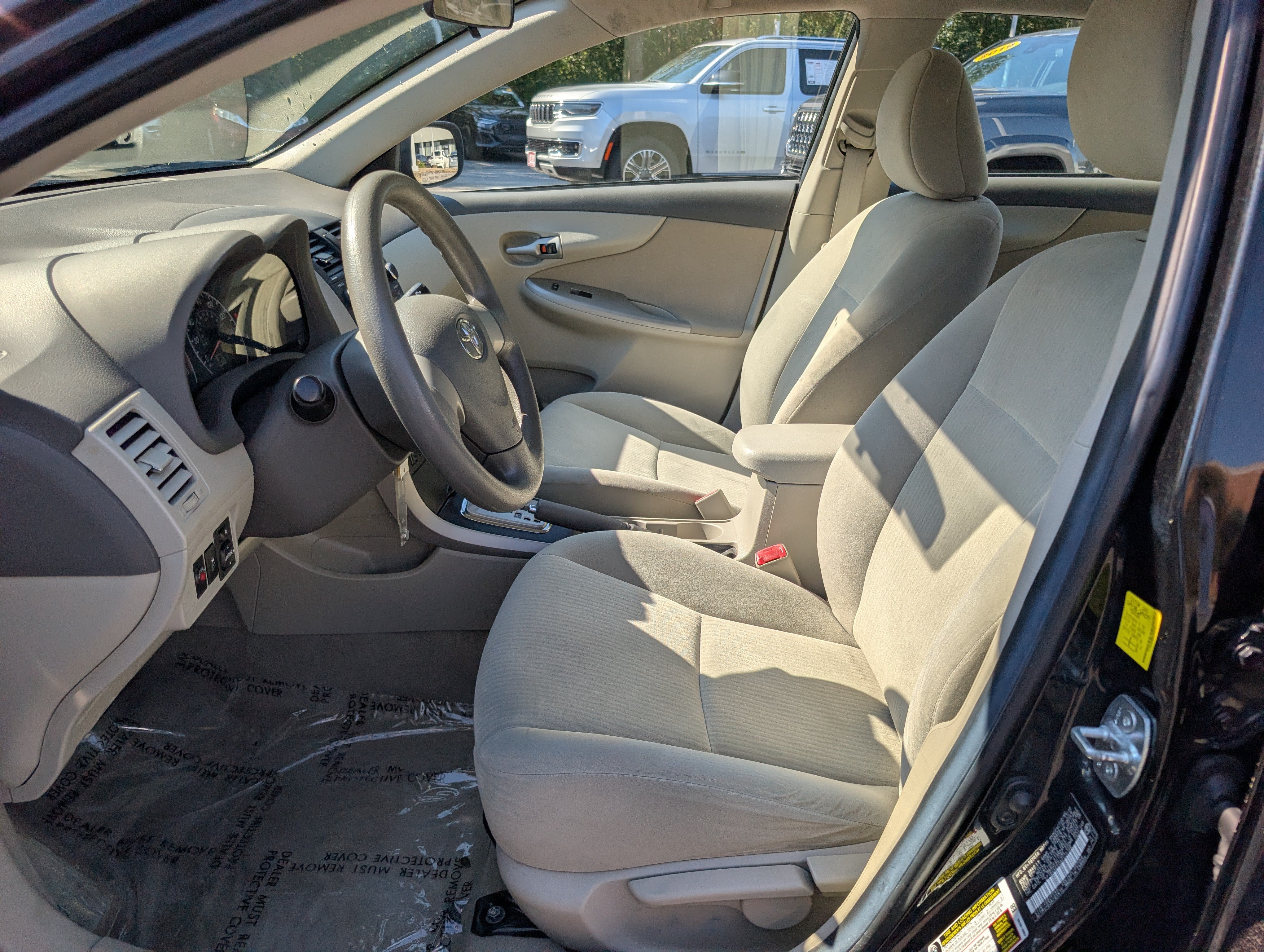 Used 2010 Toyota Corolla LE FWD image 16