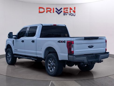 Used 2018 Ford F250 XLT AWD/4WD image 3