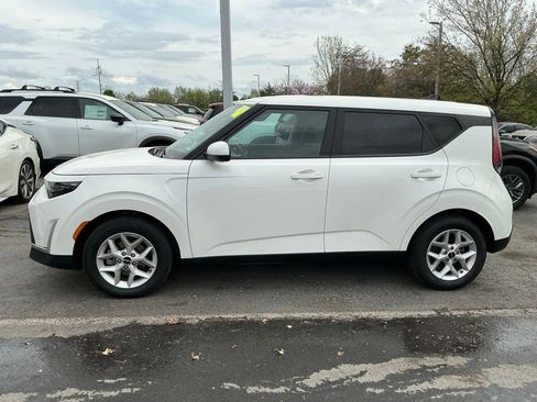 Used 2025 Kia Soul LX w/ LX Technology Package image 13