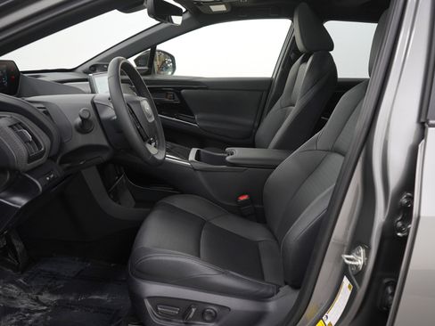 Used 2023 Toyota bZ4X XLE w/ Weather Package image 23