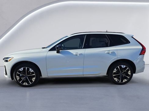 New 2026 Volvo XC60 B5 Plus w/ Protection Package Premier image 6