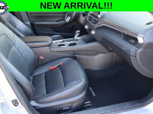 Used 2019 Nissan Altima 2.5 SL FWD image 17