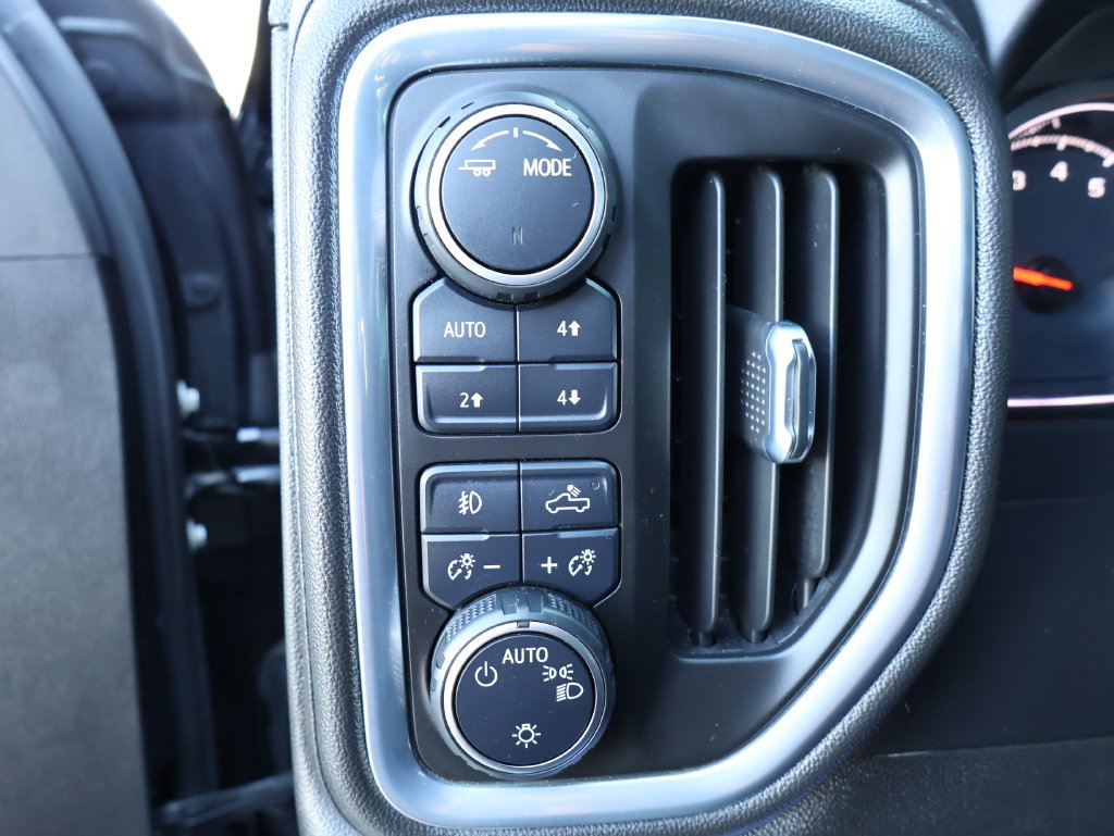 Used 2022 Chevrolet Silverado 1500 RST AWD/4WD image 12