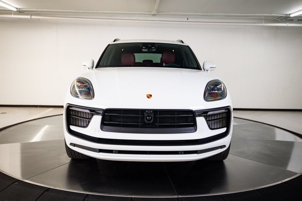 Certified 2023 Porsche Macan S AWD/4WD image 10